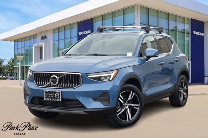 Certified 2025 Volvo XC40 B5 Core
