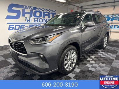 Used 2022 Toyota Highlander Limited