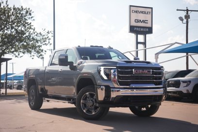 New 2025 GMC Sierra 2500 SLT w/ SLT Premium Package