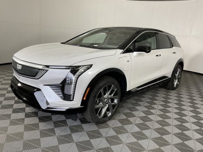 New 2025 Cadillac Optiq Luxury 1