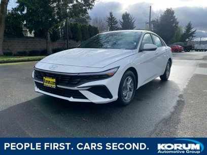 New 2025 Hyundai Elantra SE