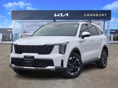 Used 2024 Kia Sorento S w/ Panoramic Sunroof Package