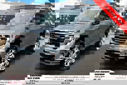 New 2025 GMC Acadia Elevation w/ Elevation Premium Package