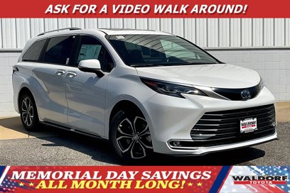 New 2025 Toyota Sienna Platinum
