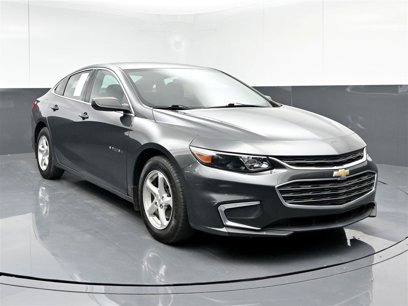 Used 2017 Chevrolet Malibu LS w/ LPO, Convenience Package 2