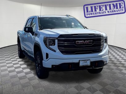 New 2025 GMC Sierra 1500 AT4 w/ AT4 Premium Package