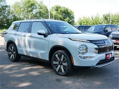 New 2025 Mitsubishi Outlander SE