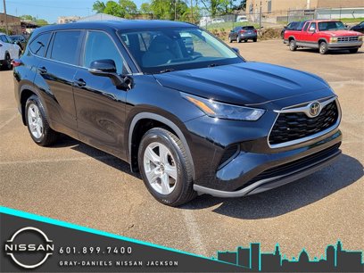 Used 2023 Toyota Highlander L