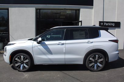 New 2025 Mitsubishi Outlander SEL