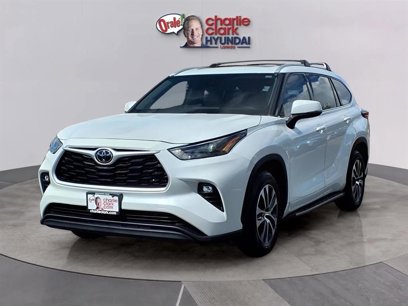 Used 2022 Toyota Highlander XLE