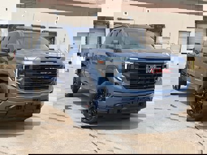 Used 2024 GMC Sierra 1500 Pro w/ Graphite Edition
