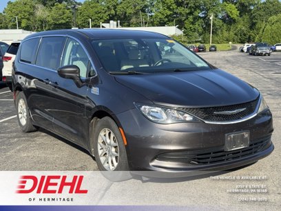 Used 2017 Chrysler Pacifica Touring