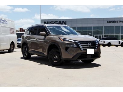 Used 2024 Nissan Rogue SV w/ SV Premium Package