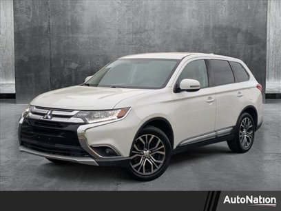 Used 2017 Mitsubishi Outlander SE
