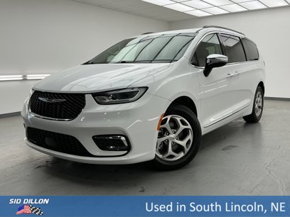 Used 2023 Chrysler Pacifica Limited