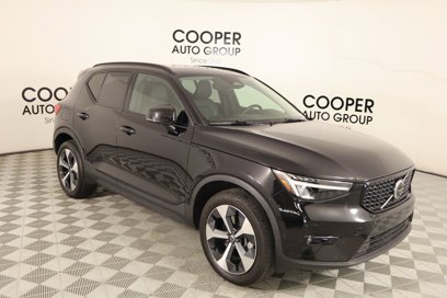 Used 2023 Volvo XC40 B4 Ultimate