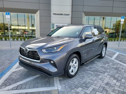 Used 2022 Toyota Highlander LE