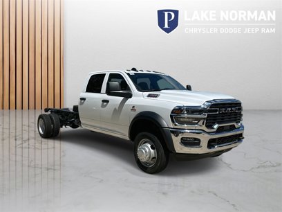 New 2025 RAM 4500 Tradesman w/ Chrome Appearance Group