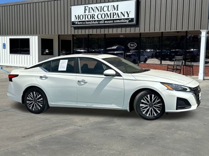 Used 2023 Nissan Altima 2.5 SV w/ SV Premium Package