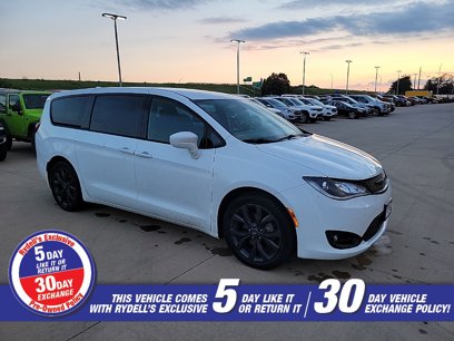 Used 2019 Chrysler Pacifica Touring Plus w/ S Appearance Package