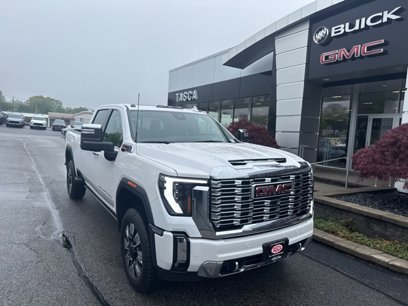 New 2025 GMC Sierra 2500 Denali w/ Denali Reserve Package