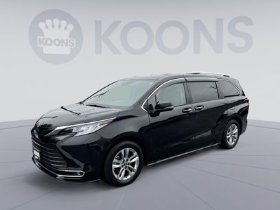 Used 2022 Toyota Sienna Limited