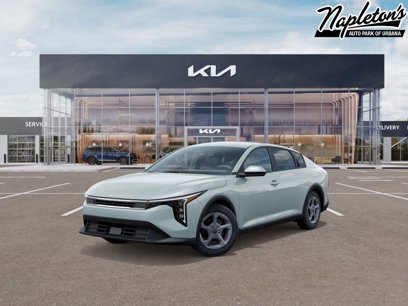 New 2025 Kia K4 LXS