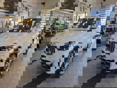 New 2026 BMW X5 xDrive40i w/ Premium Package