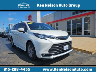Used 2021 Toyota Sienna XLE