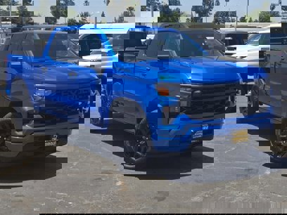 New 2025 Chevrolet Silverado 1500 Custom