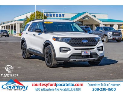 Used 2024 Ford Explorer XLT w/ Equipment Group 202A