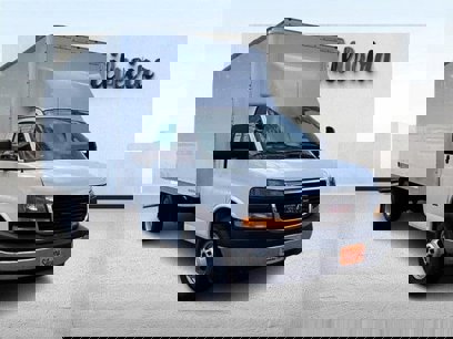 New 2023 GMC Savana 3500 w/ Power Convenience Package