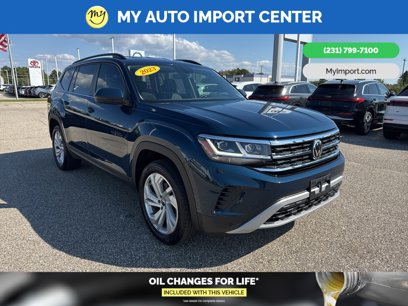 Used 2023 Volkswagen Atlas SE w/ Black Wheel Package