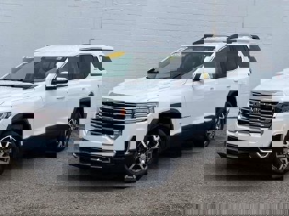 Used 2023 GMC Acadia SLE w/ Driver Convenience Package