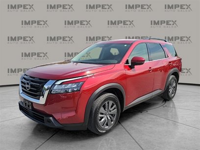 Used 2024 Nissan Pathfinder SV
