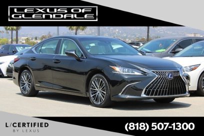 Certified 2022 Lexus ES 300h w/ Premium Package