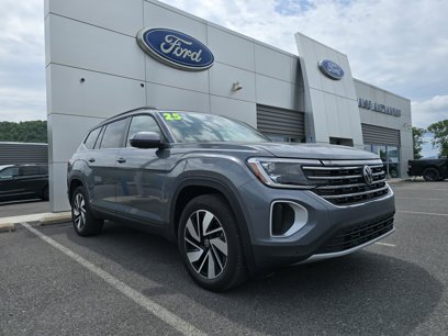 Used 2025 Volkswagen Atlas SE