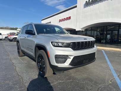New 2025 Jeep Grand Cherokee Altitude