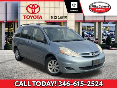 Used 2010 Toyota Sienna LE