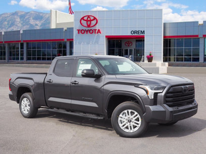 New 2025 Toyota Tundra SR5 w/ SR5 Premium Package