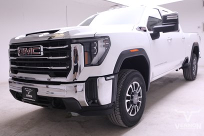 New 2025 GMC Sierra 2500 SLT w/ SLT Convenience Package