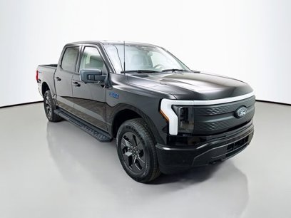 New 2025 Ford F150 Lightning XLT w/ Max Trailer Tow Package