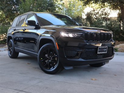 New 2025 Jeep Grand Cherokee Altitude