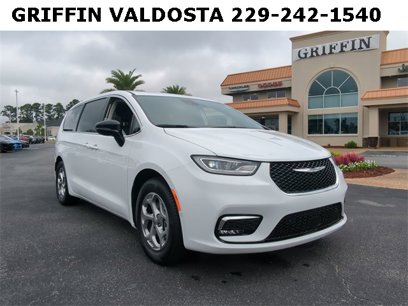 Used 2024 Chrysler Pacifica Limited