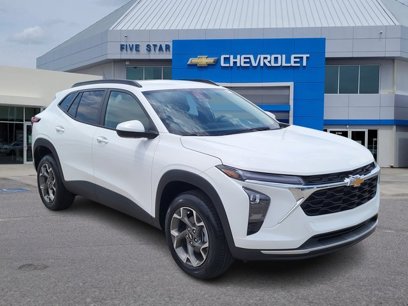 New 2025 Chevrolet Trax LT w/ Driver Confidence Package