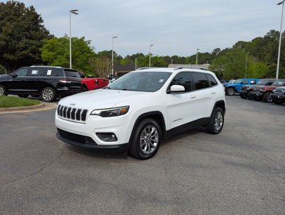 Used 2019 Jeep Cherokee Latitude Plus w/ Comfort/Convenience Group