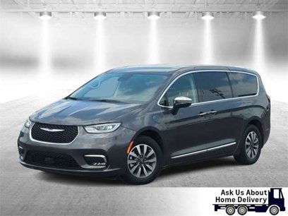 Used 2023 Chrysler Pacifica Limited