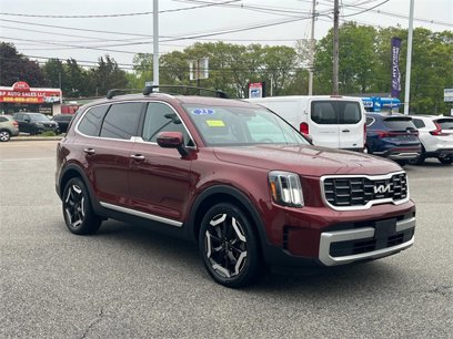 Used 2023 Kia Telluride S