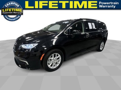 Used 2022 Chrysler Pacifica Touring-L