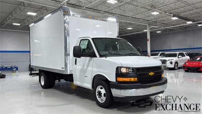 New 2025 Chevrolet Express 3500 w/ Power Convenience Package